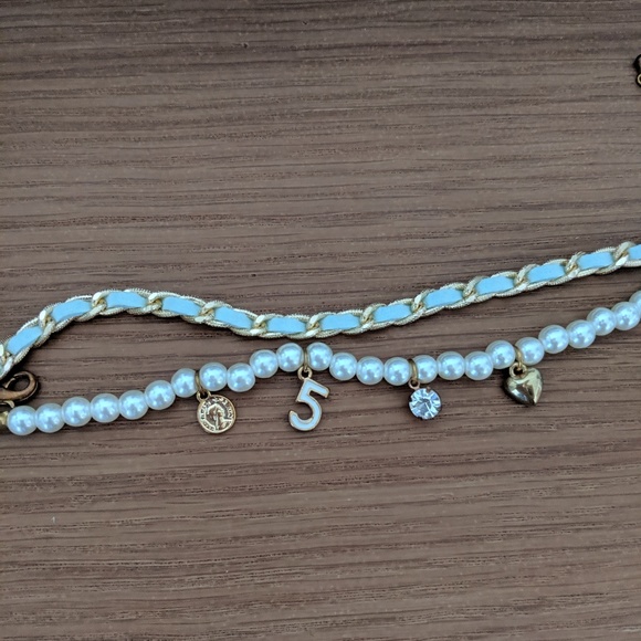 3 set - Layered Bracelet with Charms and Pearls - Picture 1 of 3